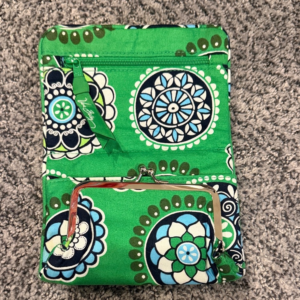 NWOT Vera Bradley Cupcake Coin Purse
